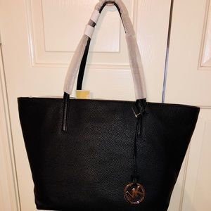 MK Izzy Large Leather Tote